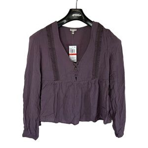 NWT. Women’s long sleeve shirt Size XS